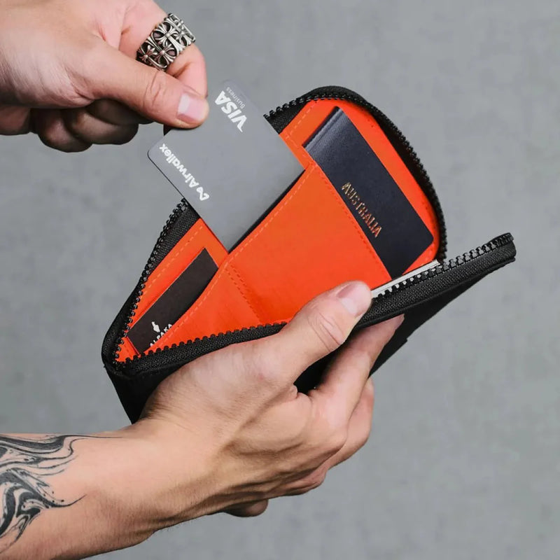 ALPAKA Zip Travel Wallet