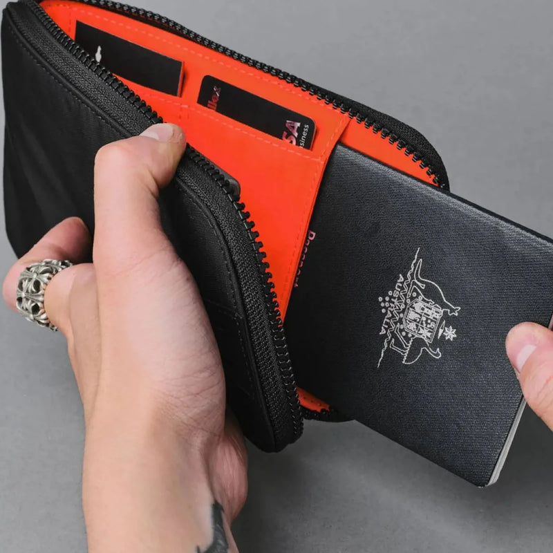 ALPAKA Zip Travel Wallet