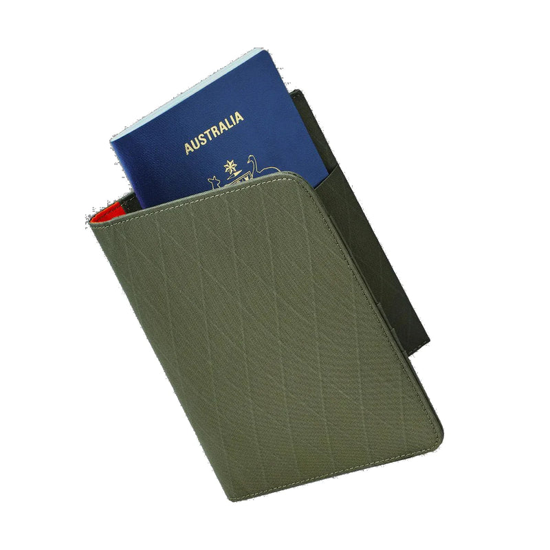 ALPAKA ARK Bifold Passport Wallet