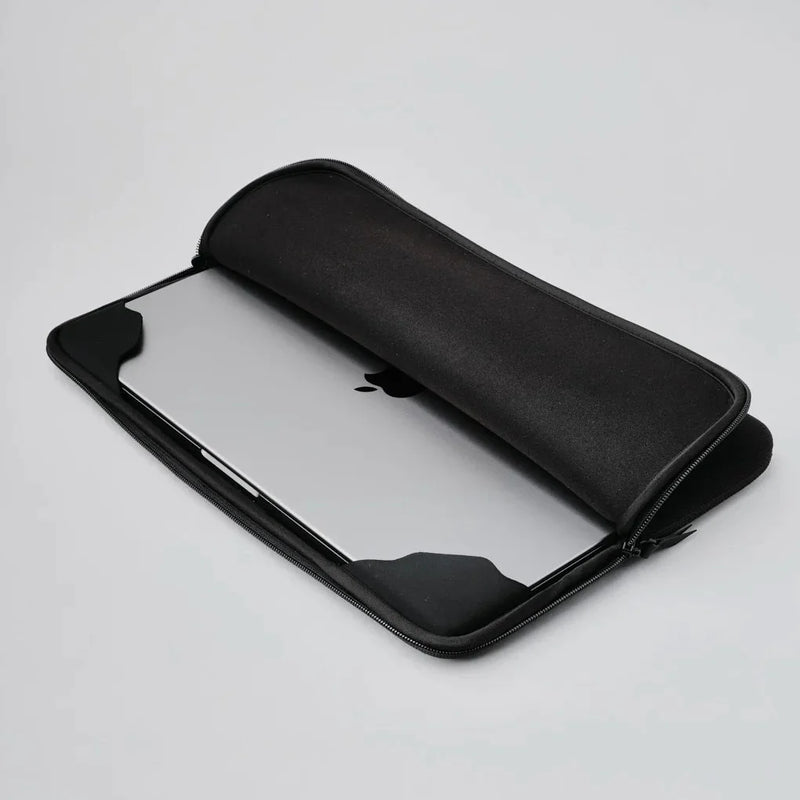 ALPAKA Slim Laptop Sleeve (14” / 16”)
