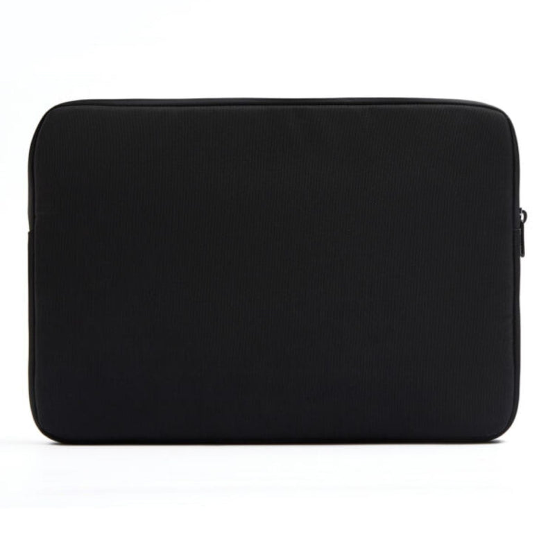 Bobby laptop sleeve slim side profile