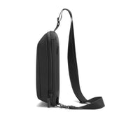 Bobby Urban Expandable Sling interior organisation