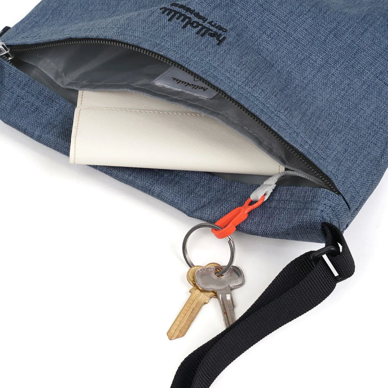 Hellolulu Cana Compact Utility Bag