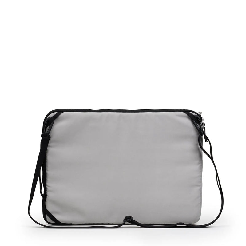 Hellolulu Eilif 3-Way 16" Laptop Bag