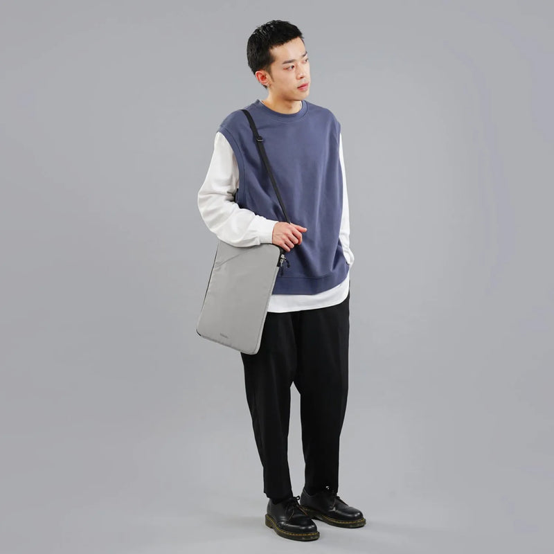 Hellolulu Eilif 3-Way 16" Laptop Bag