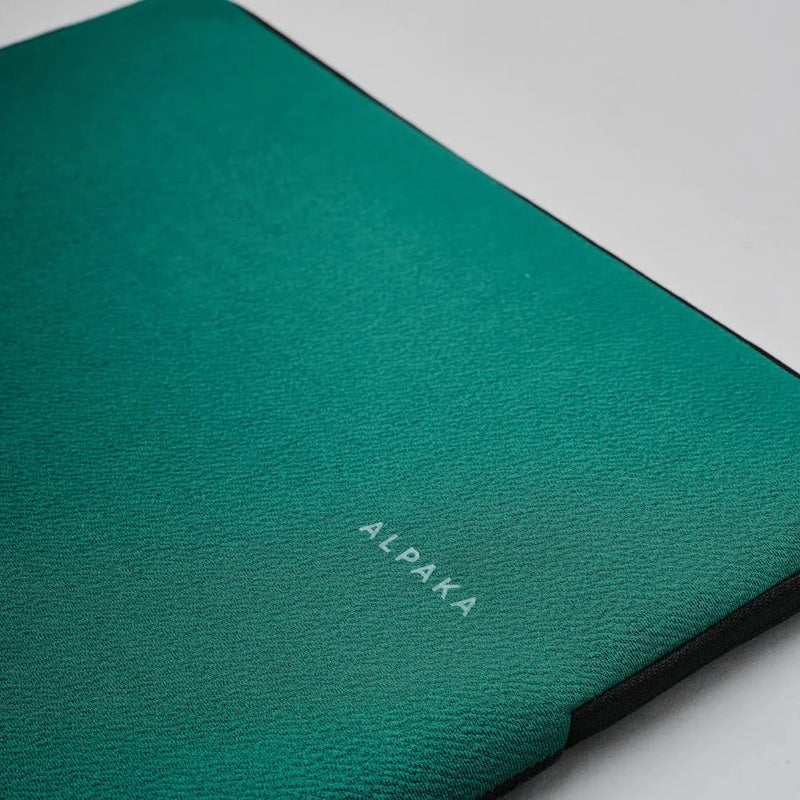 ALPAKA Slim Laptop Sleeve (14” / 16”)
