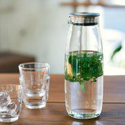 Kinto Unitea Water Carafe 1.1l in use