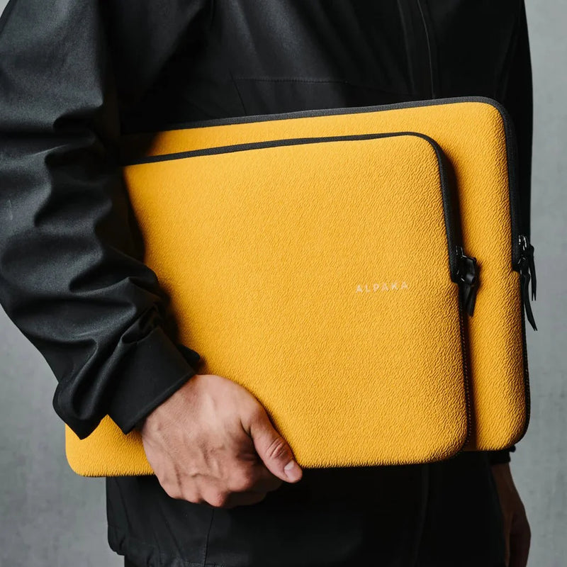 ALPAKA Slim Laptop Sleeve (14” / 16”)