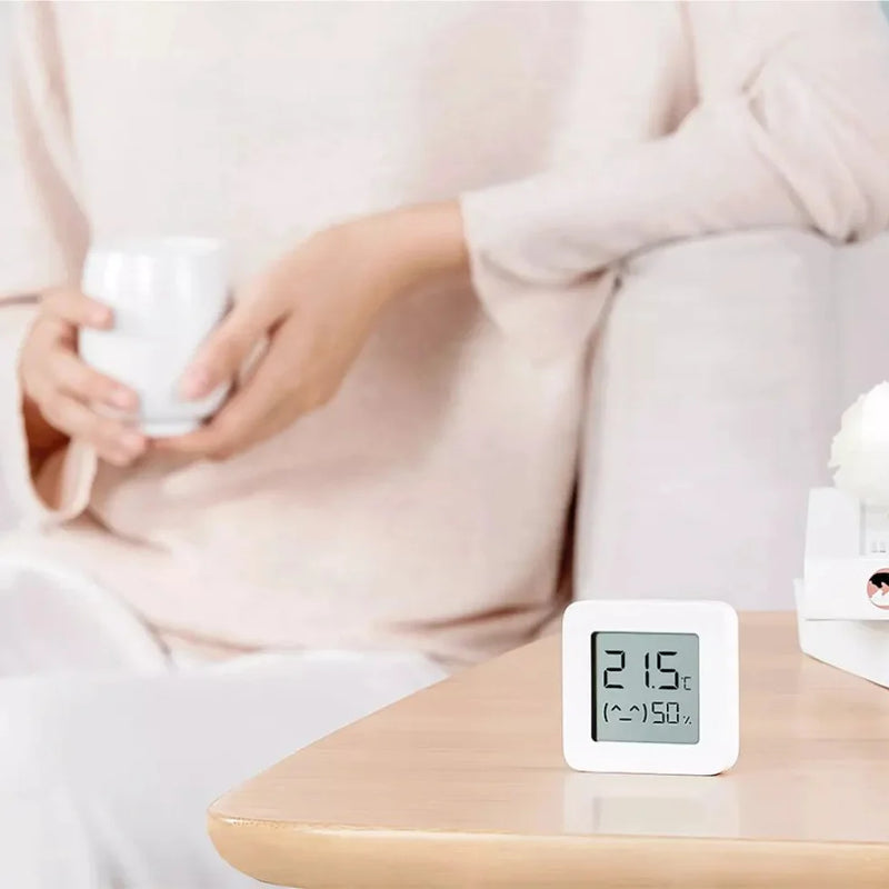 Xiaomi Mi Temperature And Humidity Monitor (2nd Gen)