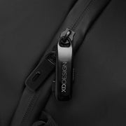 Bobby Urban duffel bag self-locking metal zipper puller