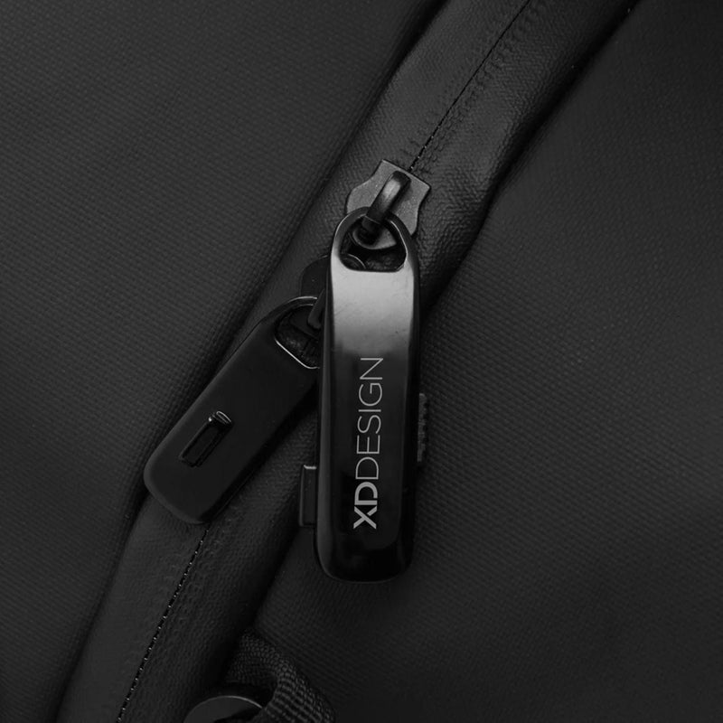 Bobby Urban duffel bag self-locking metal zipper puller