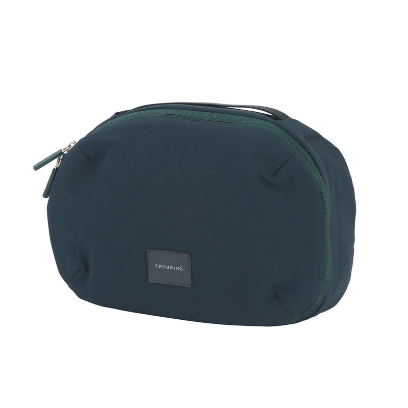 Crossing Hanging Toiletry Kit