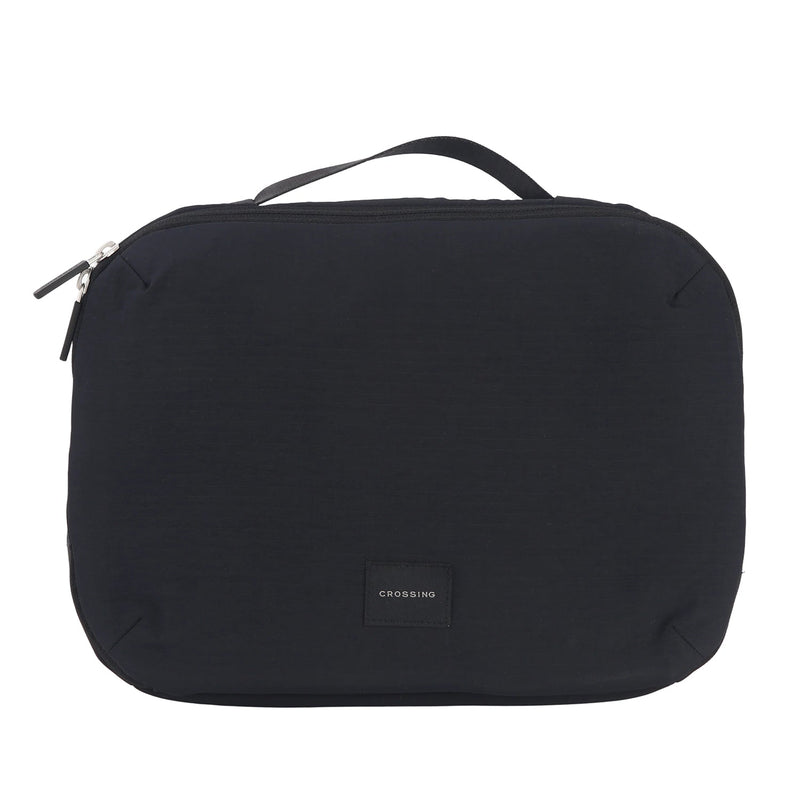 Crossing Hanging Toiletry Kit