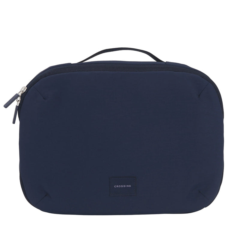 Crossing Hanging Toiletry Kit